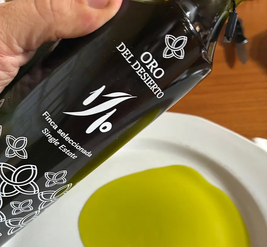 Aceite de cosecha temprana_ Oro del Desierto 1_10, el aceite más exclusivo